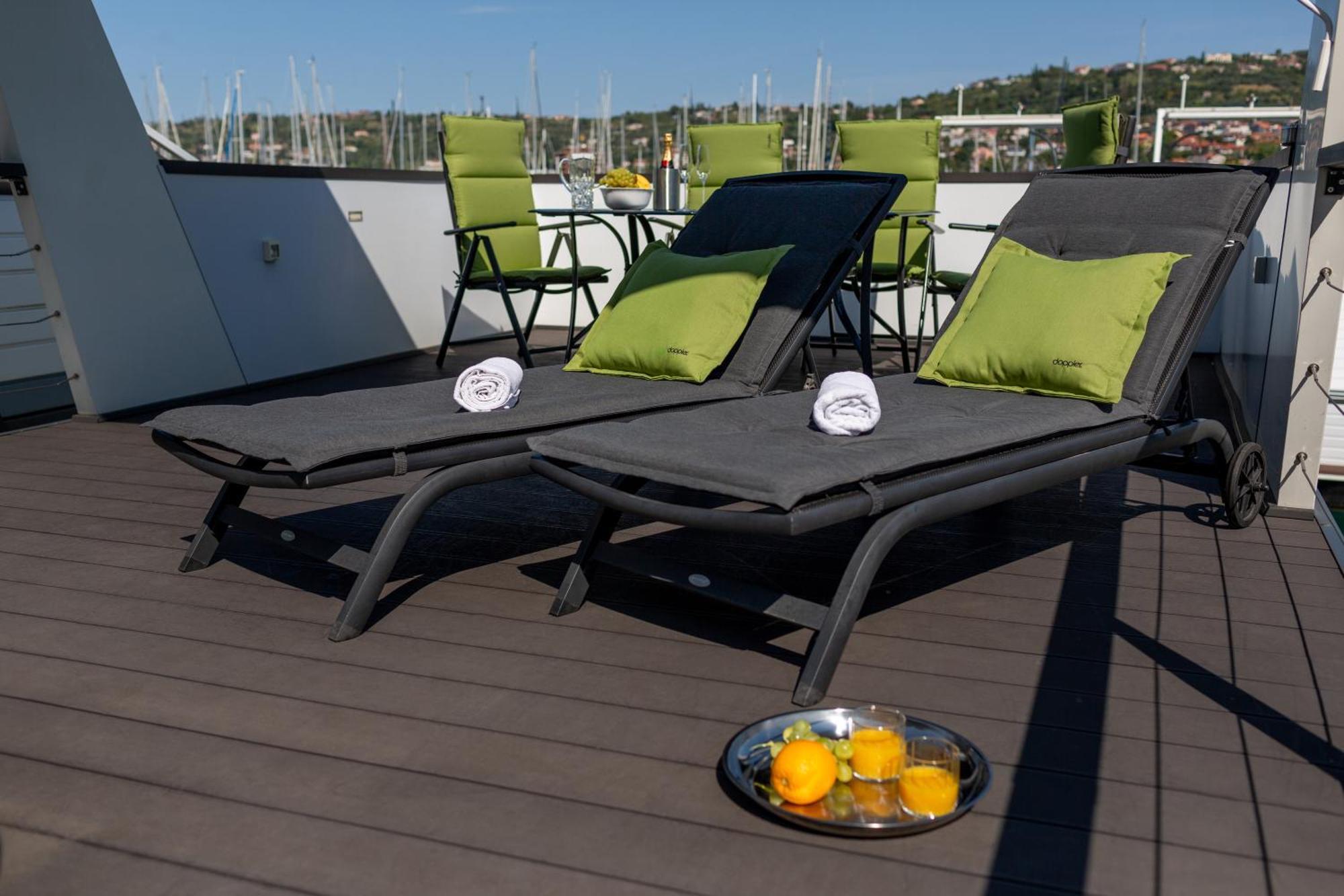 Floating Sea House Shark 3 Portorož Exterior foto